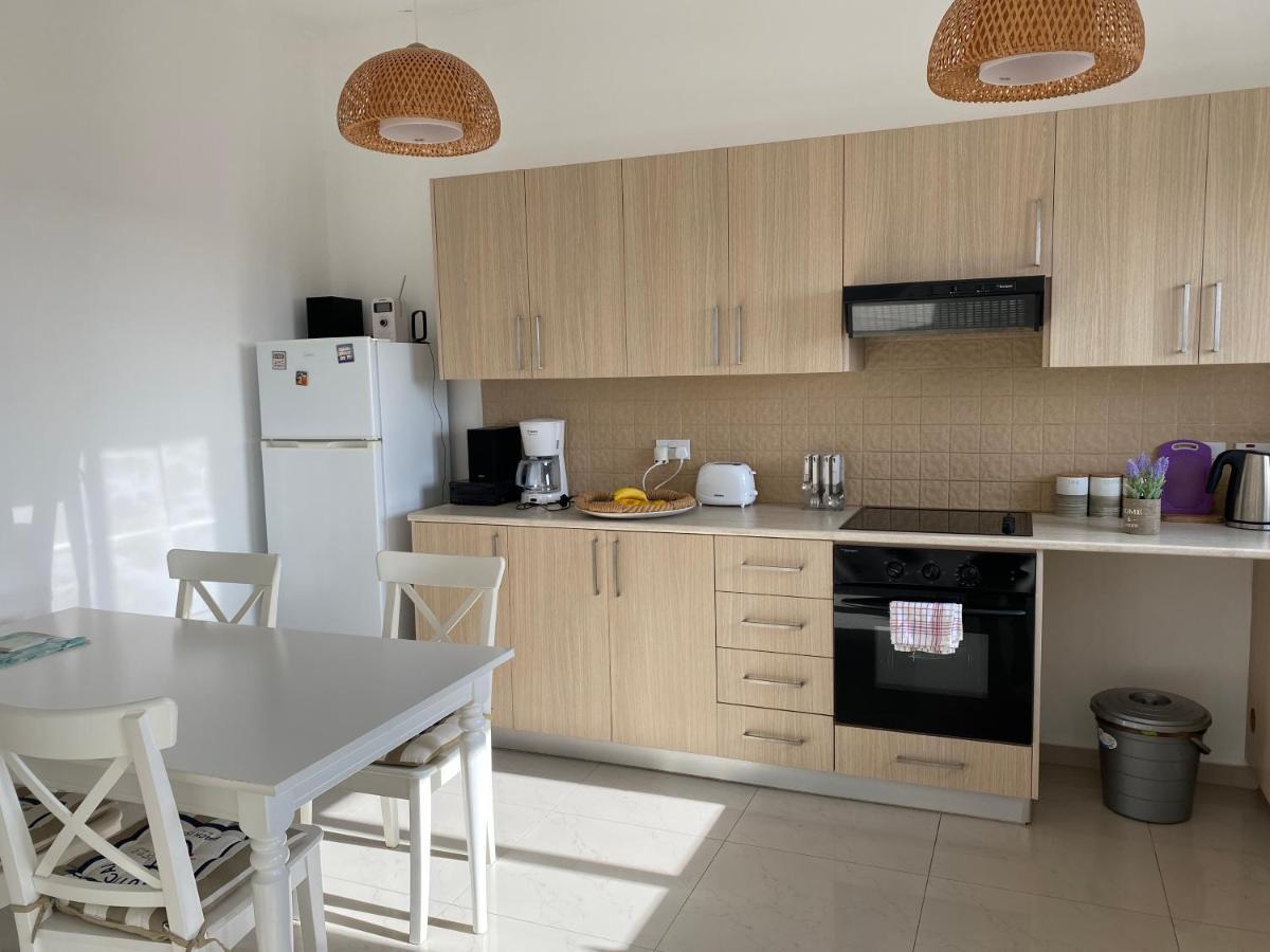 Two Bedroom Duplex :Mountain And Sea View Larnaca Buitenkant foto