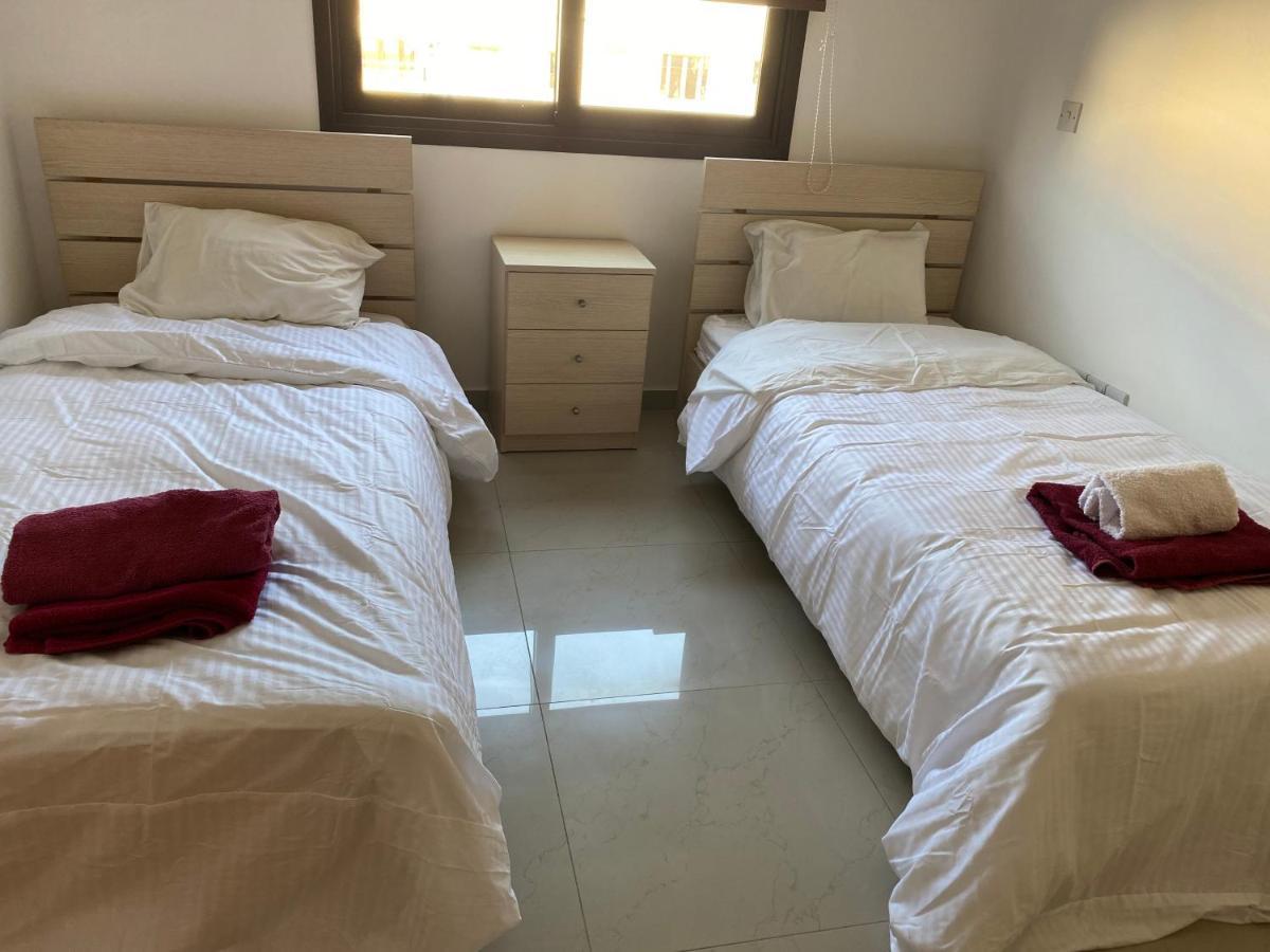 Two Bedroom Duplex :Mountain And Sea View Larnaca Buitenkant foto